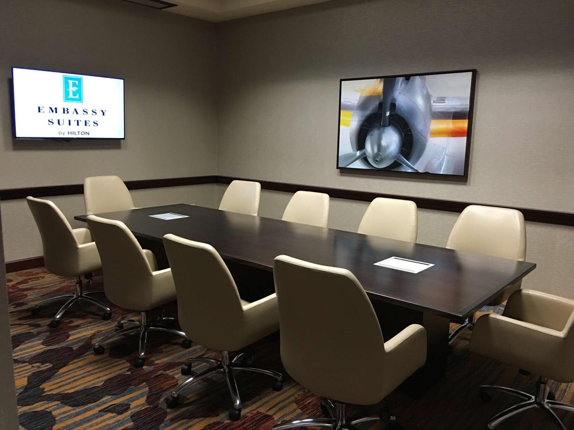 Embassy Suites By Hilton Seattle North Lynnwood Esterno foto