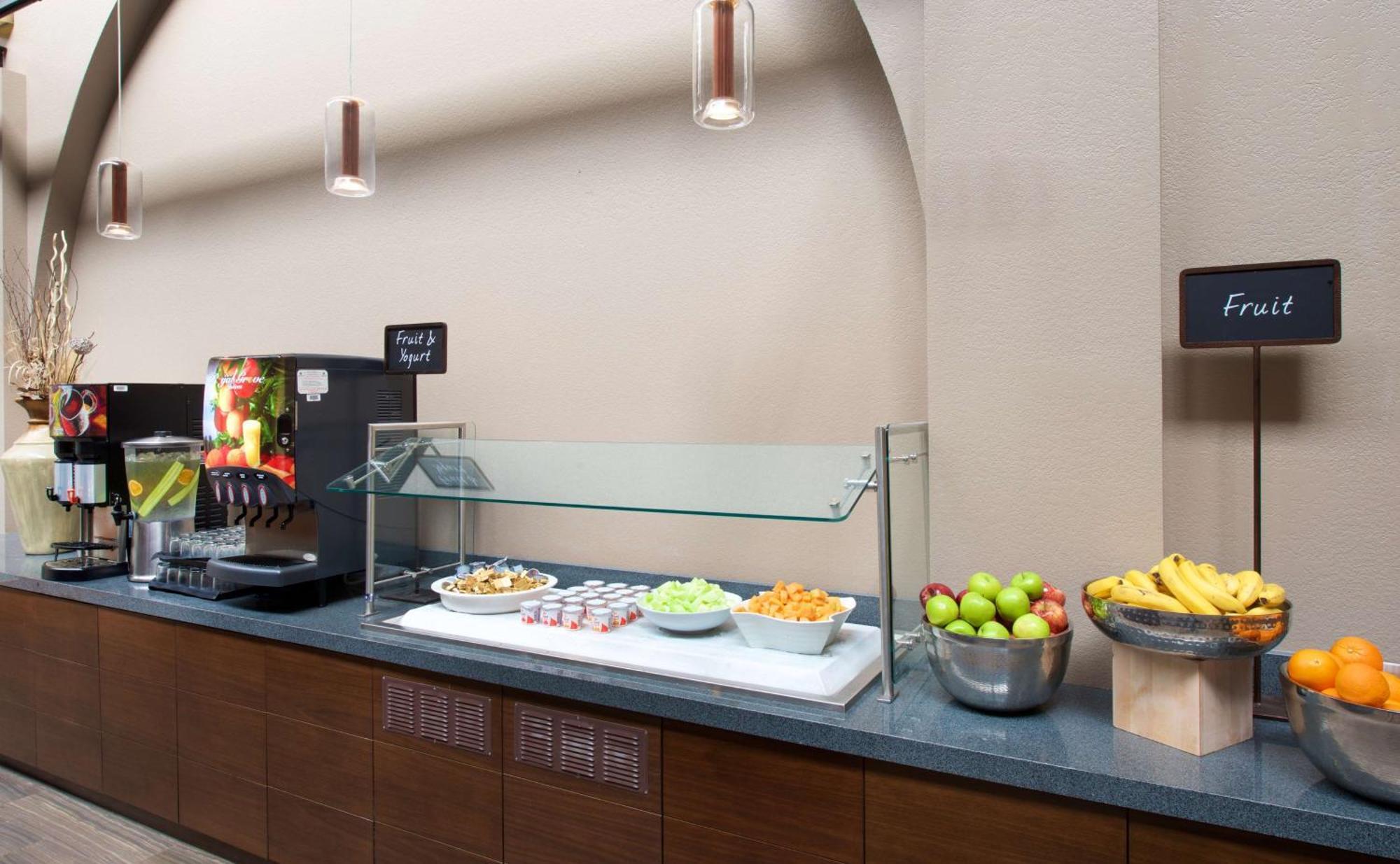 Embassy Suites By Hilton Seattle North Lynnwood Esterno foto
